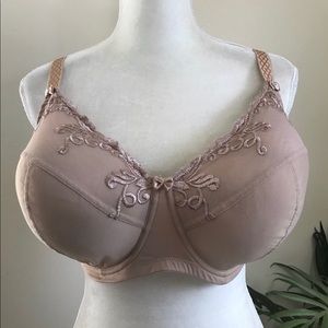 First and curve full busted bra
